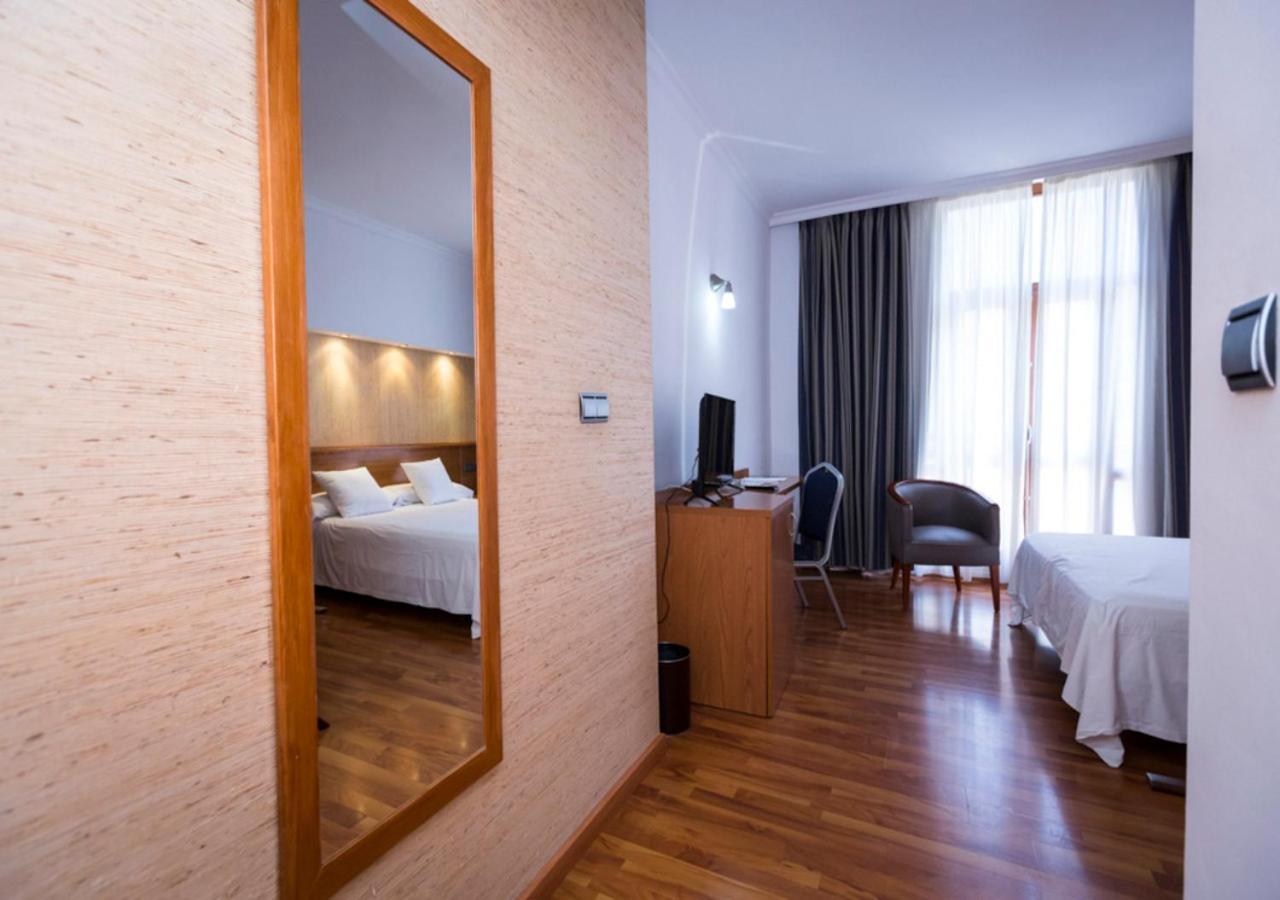 รูซาดีร์ Hotel เมลีญา ภายนอก รูปภาพ